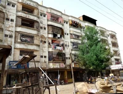 سکیم 33 کراچی میں 3 کمروں کا 5 مرلہ فلیٹ 45.0 ہزار میں کرایہ پر دستیاب ہے۔