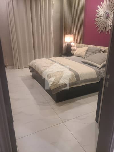 Spacious 8-Room Luxury Apartment With Modern Amenities