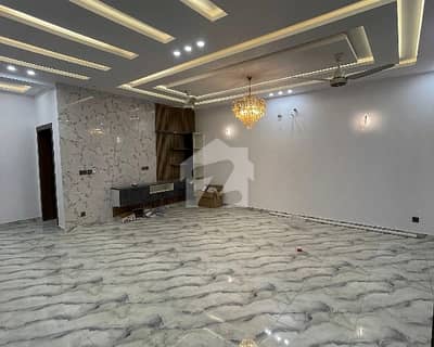 ایف ۔ 11 اسلام آباد میں 6 کمروں کا 1 کنال مکان 6.0 لاکھ میں کرایہ پر دستیاب ہے۔