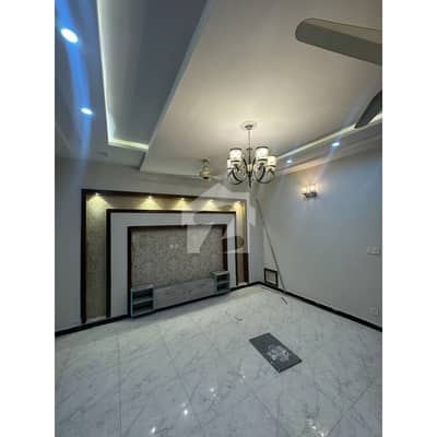 10 MARLA TOP LOCATION HOUSE AT PREMIUM SOCIETY FOR SALE