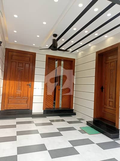 5 Marla Lavish House For Sale In Wapda Town