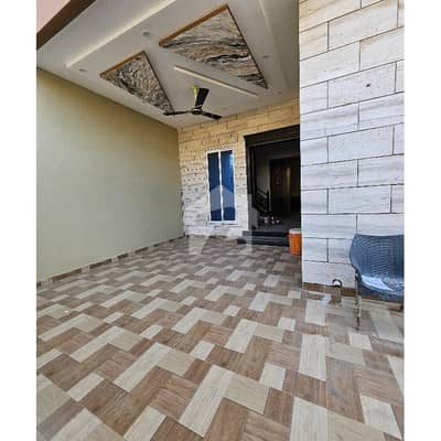 12 Marla Luxury House Furnished For Sale