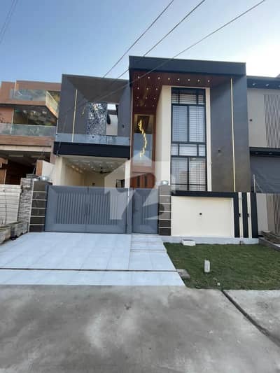 8 Marla Luxury House River Garden 50 Feet Road