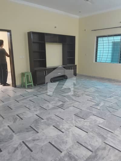 10 MARLA LOWER PORTION AVAILABLE FOR RENT IN VALENCIA TOWN