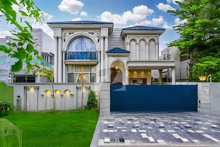 1 Kanal Classic Spanish Design House For Sale In Phase 6