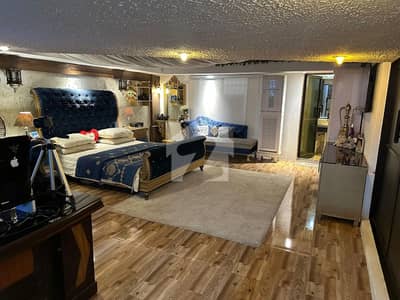 CHANCE DEAL 500 YARD BUNGALOW FOR SALE PHASE 7 PRIME LOCATION