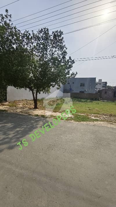 نیسپاک سکیم فیز 3 ڈیفینس روڈ,لاہور میں 1 کنال رہائشی پلاٹ 2.65 کروڑ میں برائے فروخت۔