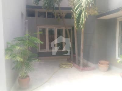 ڈی ایچ اے فیز 1 ڈی ایچ اے ڈیفینس,کراچی میں 3 کمروں کا 1 کنال بالائی پورشن 3.0 لاکھ میں کرایہ پر دستیاب ہے۔