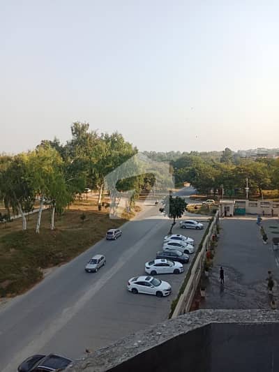 جی ۔ 11/3 جی ۔ 11,اسلام آباد میں 2 کمروں کا 7 مرلہ فلیٹ 2.95 کروڑ میں برائے فروخت۔