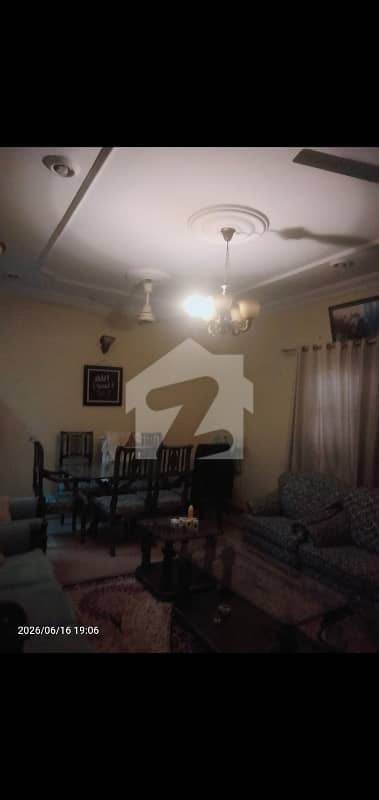 گلشنِ اقبال - بلاک 5 گلشنِ اقبال,گلشنِ اقبال ٹاؤن,کراچی میں 3 کمروں کا 10 مرلہ زیریں پورشن 1.1 لاکھ میں کرایہ پر دستیاب ہے۔