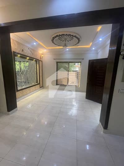 5 mrla upper portion for rent