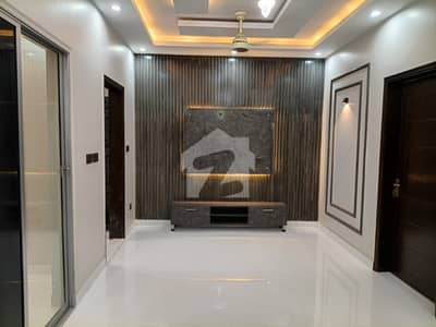 Apartment For Rent 2 Bed Drawing Dining 1050 Sq Feet Badar Commercial Dha Phase 5 Karachi