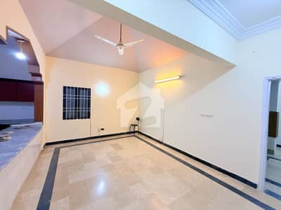 400 SQUARE YEARS 1ST FLOOR 3 BED DRAWING DINNING PORTION FOR RENT IN JAUHAR 400 SQUARE YEARS 1ST FLOOR 3 BED DRAWING DINNING PORTION FOR RENT IN JAUHAR