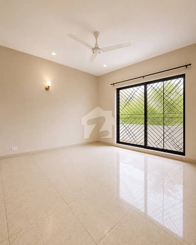 1 kanal Separate Upper Portion For Rent | DHA Phase 4 | ideal For Families | Hot Location