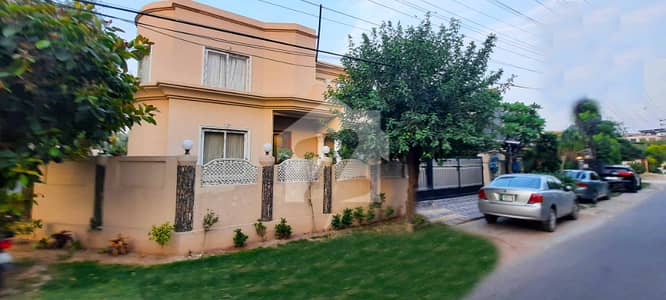 1 KANAL CORNER DOUBE UNITE LUXURY CLASS BUNGALOW FURNISHED FOR SALE IN DHA PHASE 4 1 KANAL CORNER DOUBE UNITE LUXURY CLASS BUNGALOW FURNISHED FOR SALE IN DHA PHASE 4