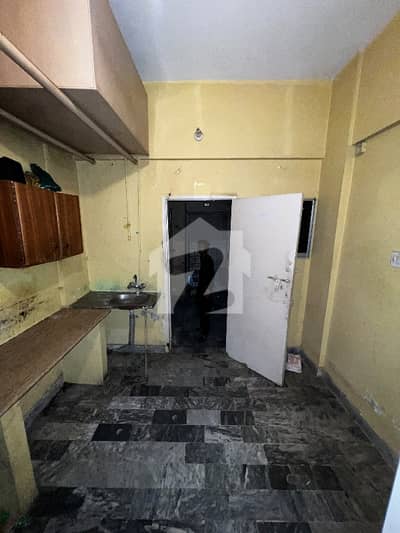 1 BED LOUNGE LEASED FOR SALE