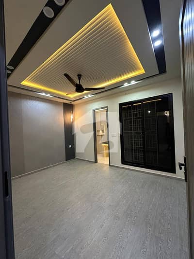 5 Marla Upper Portion Available For Rent In Park View City Lahore