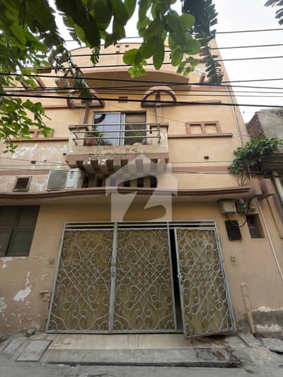 والٹن روڈ لاہور میں 5 کمروں کا 5 مرلہ مکان 3.0 کروڑ میں برائے فروخت۔