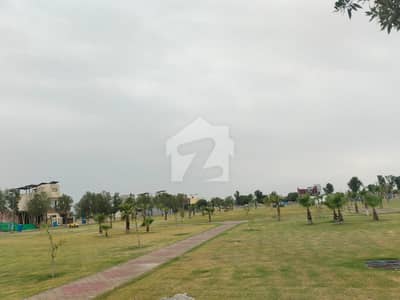 I Sell 5 MARLA PLOT IN B Facing park BAHRIA EDUCATION MEDICAL CITY