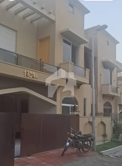 Bahria Town Phase 8 Safari Valley Usman Block 7 Marla Brand New House Available For Sale Bahria Town Phase 8 Safari Valley Usman Block 7 Marla Brand New House Available For Sale