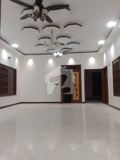 A Centrally Located Upper Portion Is Available For Rent In Karachi