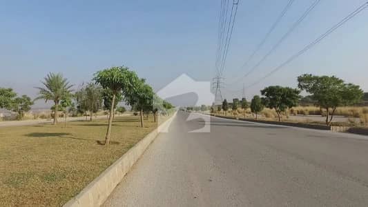 ایکسپریس وے کمرشل ڈی ایچ اے ڈیفینس فیز 5,ڈی ایچ اے ڈیفینس,اسلام آباد میں 1 کنال کمرشل پلاٹ 15.0 کروڑ میں برائے فروخت۔