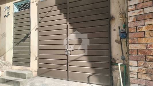 Prime Location Gulberg House Sized 2 Marla Is Available