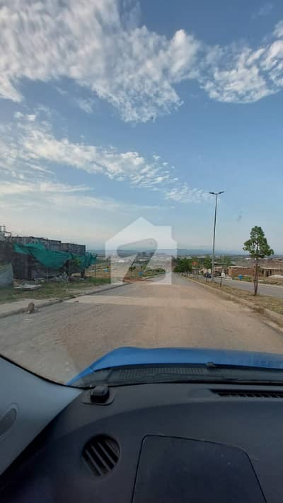 Beautiful Corner Plot Urgent For Sale