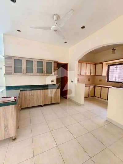 ڈی ایچ اے فیز 6 ڈی ایچ اے ڈیفینس,کراچی میں 1 کنال Studio بالائی پورشن 2.5 لاکھ میں کرایہ پر دستیاب ہے۔ ڈی ایچ اے فیز 6 ڈی ایچ اے ڈیفینس,کراچی میں 1 کنال Studio بالائی پورشن 2.5 لاکھ میں کرایہ پر دستیاب ہے۔