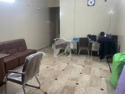 نارتھ ناظم آباد ۔ بلاک بی نارتھ ناظم آباد,کراچی میں 15 مرلہ Studio عمارت 1.5 لاکھ میں کرایہ پر دستیاب ہے۔