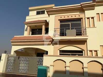 For Rent beautiful house 8 Marla Usman Block Phase 8 Bahria Town Rawalpindi