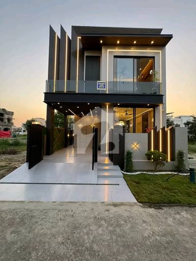 5 Marla Luxury House is Available for Sale in Bahria Town Lahore