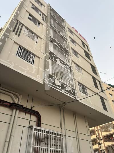 دھوراجی کالونی گلشنِ اقبال ٹاؤن,کراچی میں 2 کمروں کا 5 مرلہ فلیٹ 2.5 کروڑ میں برائے فروخت۔ دھوراجی کالونی گلشنِ اقبال ٹاؤن,کراچی میں 2 کمروں کا 5 مرلہ فلیٹ 2.5 کروڑ میں برائے فروخت۔