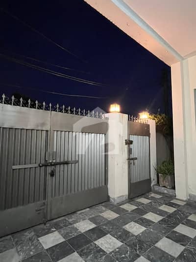 11.5 Marla Beautiful House Available In Faisal Town Canal Road