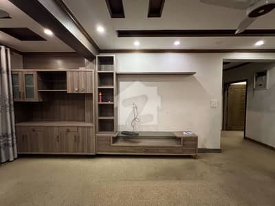 Urgent Sale 3 Bed Renovated Flat Urgent Sale 3 Bed Renovated Flat