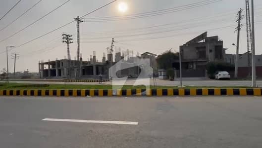 لیک سٹی میڈوز فیز 1 - بلاک ایف لیک سٹی میڈوز فیز 1,لیک سٹی میڈوز,لاہور میں 10 مرلہ رہائشی پلاٹ 2.3 کروڑ میں برائے فروخت۔ لیک سٹی میڈوز فیز 1 - بلاک ایف لیک سٹی میڈوز فیز 1,لیک سٹی میڈوز,لاہور میں 10 مرلہ رہائشی پلاٹ 2.3 کروڑ میں برائے فروخت۔