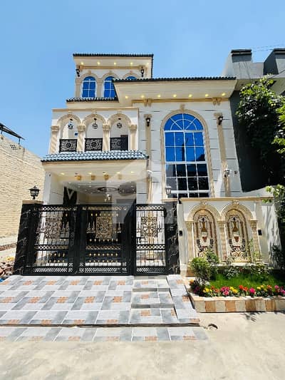 A On Excellent Location 5 Marla House Is Up For Grabs In GT Road