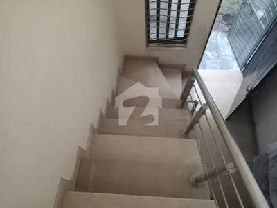 ڈی ایچ اے فیز 6 ڈیفنس (ڈی ایچ اے),لاہور میں 3 کمروں کا 1 کنال بالائی پورشن 1.0 لاکھ میں کرایہ پر دستیاب ہے۔ ڈی ایچ اے فیز 6 ڈیفنس (ڈی ایچ اے),لاہور میں 3 کمروں کا 1 کنال بالائی پورشن 1.0 لاکھ میں کرایہ پر دستیاب ہے۔