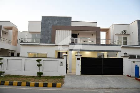 500 SQUARE YARD ON 70% DOWN PAYMENT CHANCE DEAL