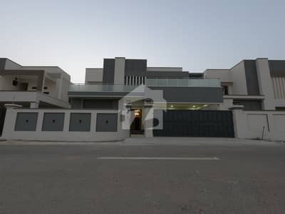 DOUBLE ROAD BRAND NEW HOUSE 500 SQ YD ON 50% DOWN PAYMENT : OWNERS GROUP