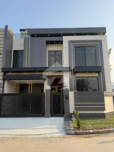 6.75 Corner Luxury Ultra Modern House Available For Sale In Citi Housing Sialkot