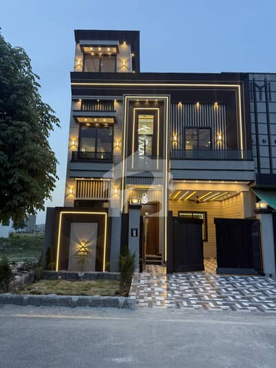 5 Marla Luxury House Available For Sale in Citi Housing Sialkot