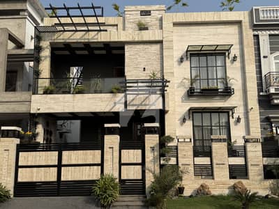 10 Marla Luxury House Available For Sale with Basement in Citi Housing Sialkot