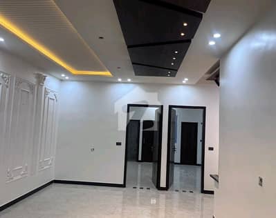 Prime Location 120 Square Yards Upper Portion In Central Federal B Area For Sale