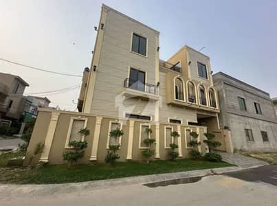 5 Marla Beautiful House For Sale In Bismillah Housing Scheme