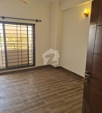 WEST OPEN FRONT OPEN BRAND NEW WITH COVERED PARKING In Askari 5 - Sector J Flat For Sale Sized 2480 Square Feet AVAILABLE FOR SALE