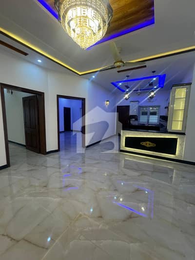 10 Marla Beautiful House For Sale Good Location