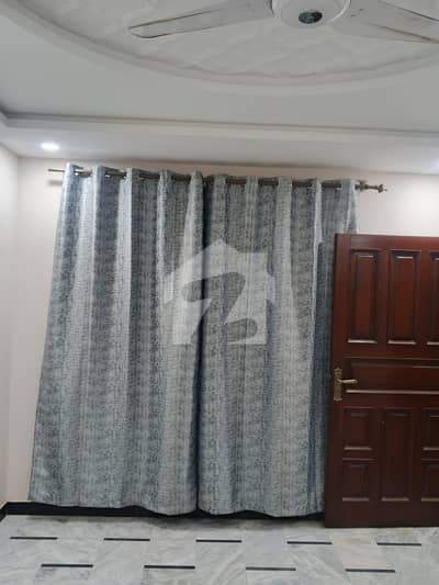 Mumty Room Available For Rent At Good Location