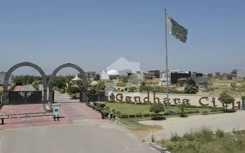 گندهارا سٹی اسلام آباد میں 8 مرلہ رہائشی پلاٹ 80.0 لاکھ میں برائے فروخت۔