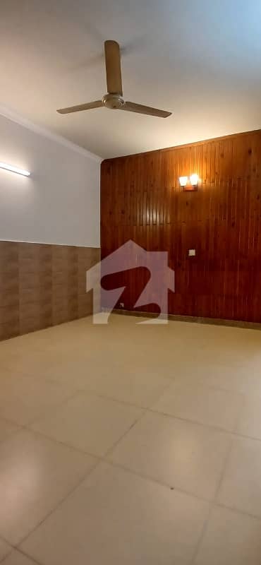 Corner Old House Available For Sale On Prime Location